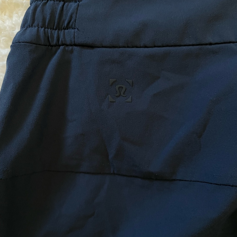 lululemon commission shorts - Picture 5 of 7